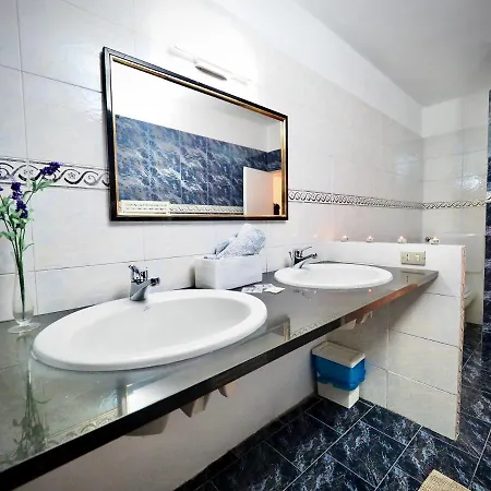 Dimora Luccoli Acquario - Genovabnb It Apartment Genua